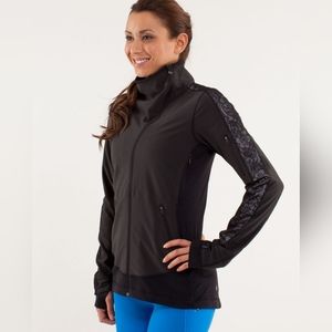 Lululemon Run: Draft Dodger Jacket Black Lace